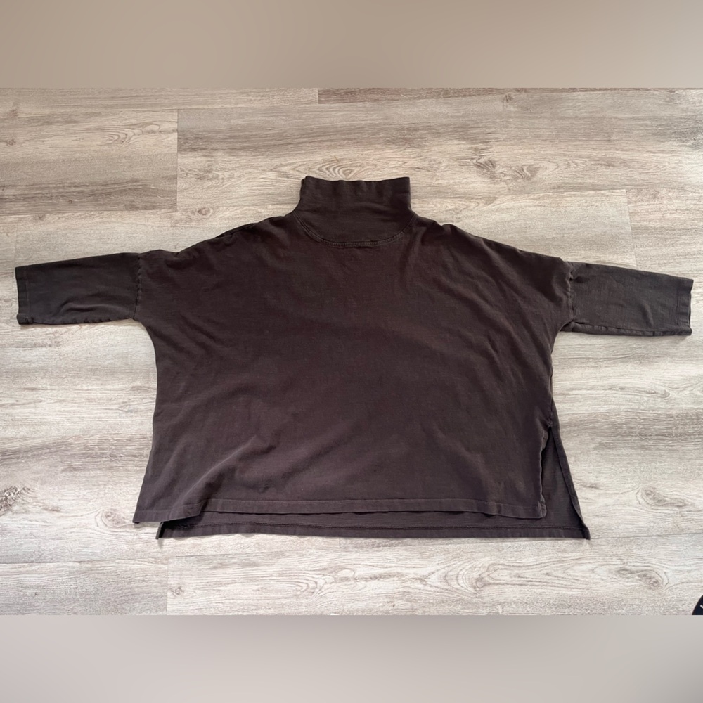 Mersea Catalina turtleneck tee soft clay brown medium - Picture 5 of 9